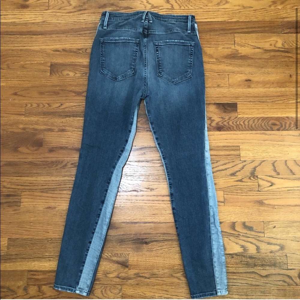 Good American | Good Waist Contrast Skinny Jeans - Picture 4 of 8